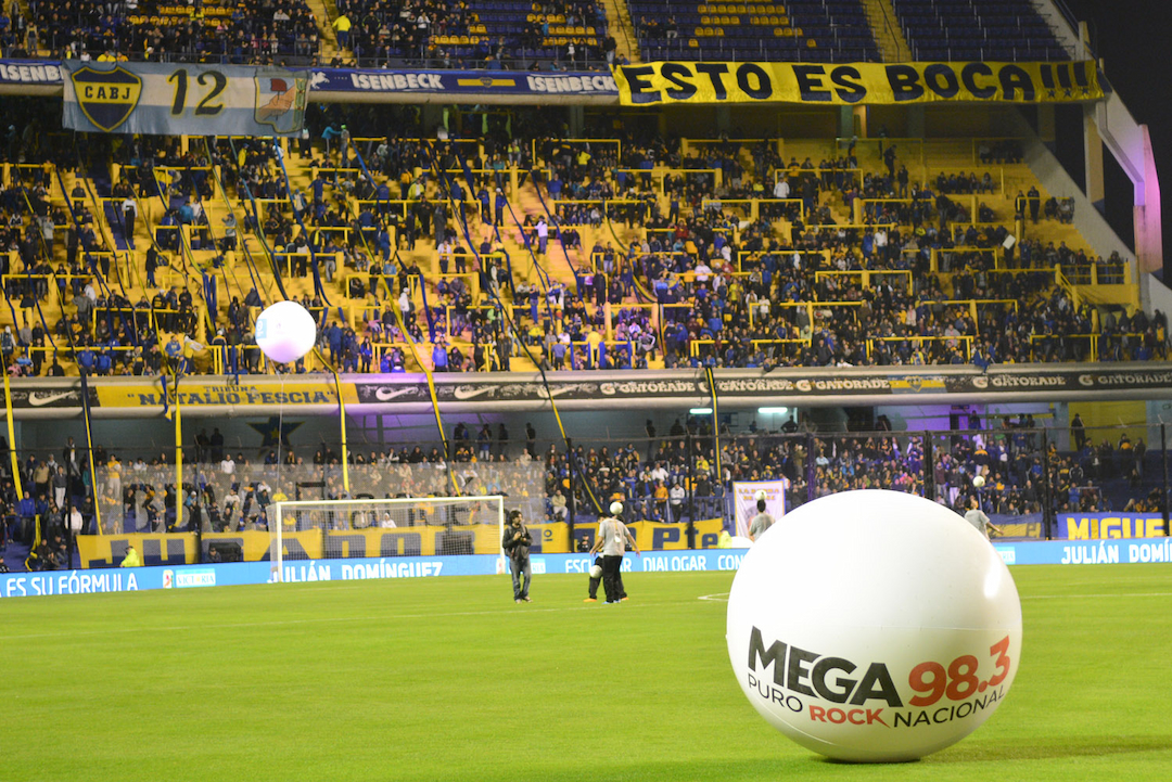 Portada de MEGA 98.3, en la despedida de Sebastián Battaglia