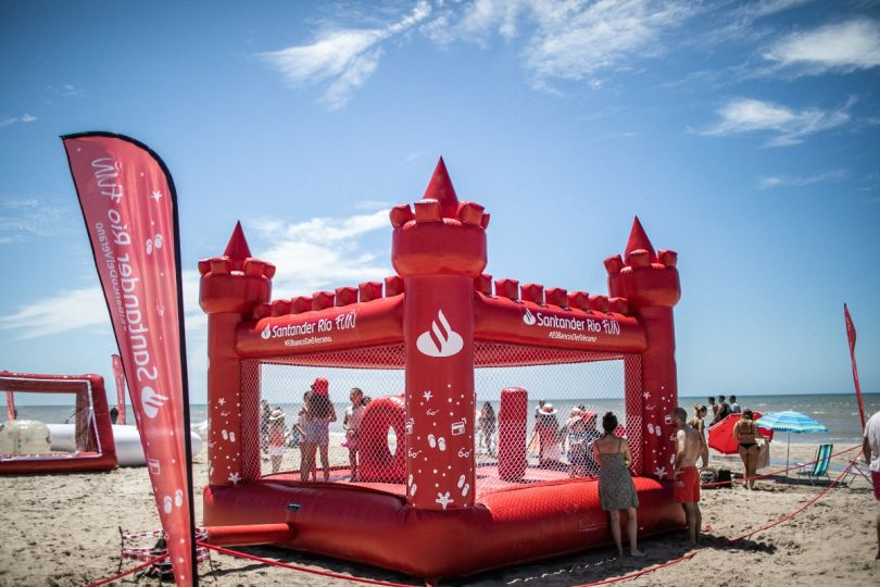 Portada de Santander Río lanza la campaña “El Banco del Verano”