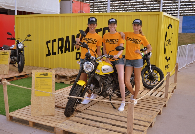 Portada de Llave, junto a Ducati Argentina, Tribuna Ducati y Shell Advance Internacional en el Campeonato del Mundo de Motociclismo