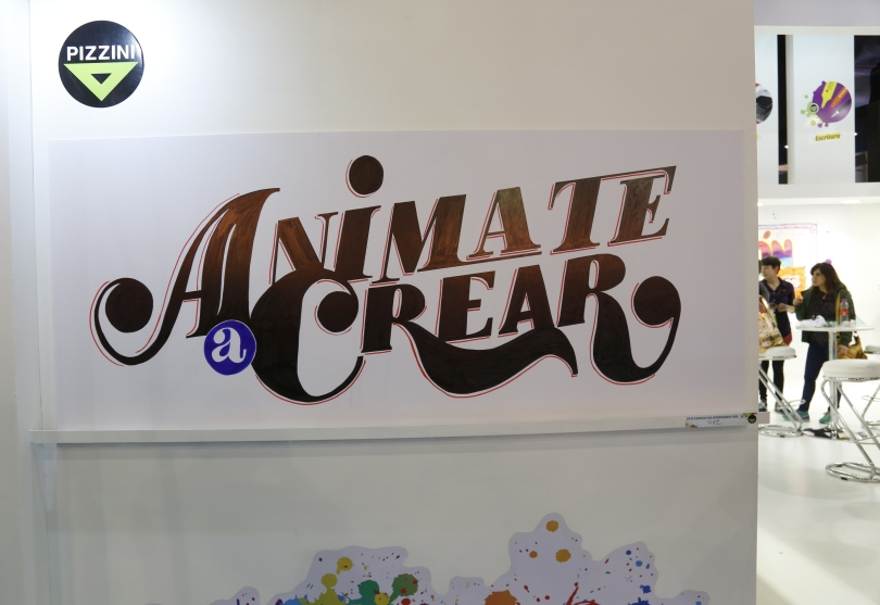 Portada de Kamchatka creó un stand a puro arte para Pizzini 