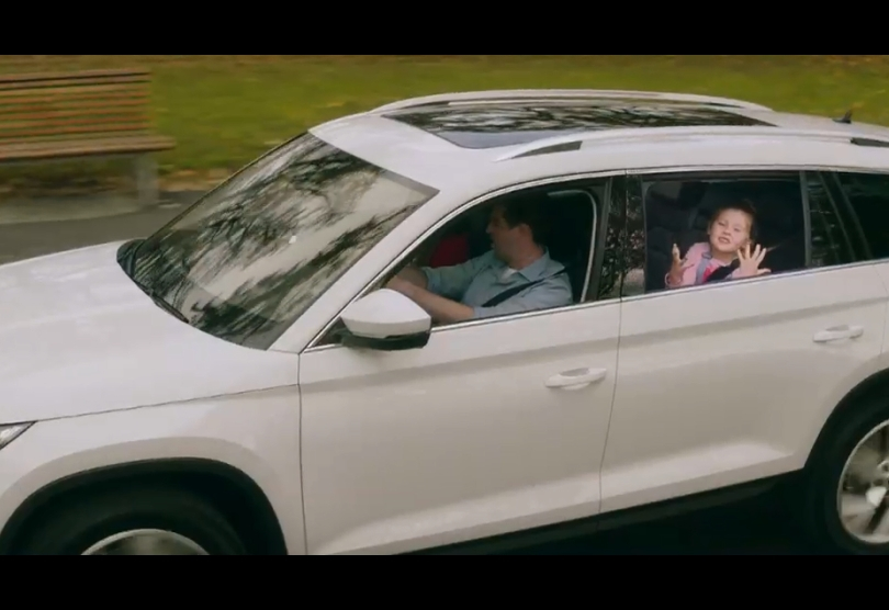 Portada de Proximity Barcelona nos pone a cantar con la campaña internacional del primer SUV de ŠKODA
