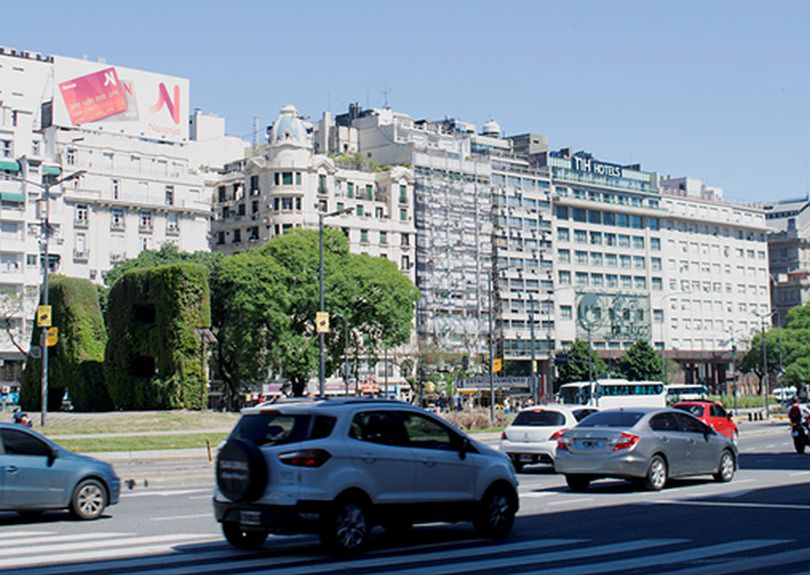 Portada de VPM adquirió los soportes publicitarios de JCDecaux en Argentina