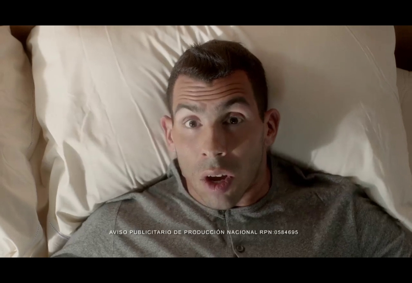 Portada de “Si no desayunás bien, te desayunan”, nuevo comercial de Yogurísimo con Tévez