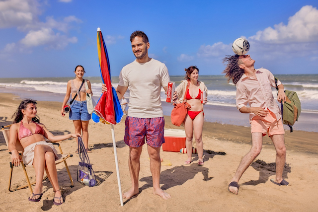 Portada de "Sed de Verano: Tomás Schneider", la nueva campaña de la marca de cervezas