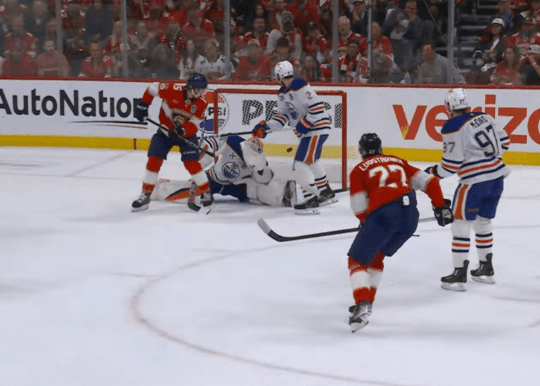 Portada de 52. A Dream Company creó The Comeback para Baptist