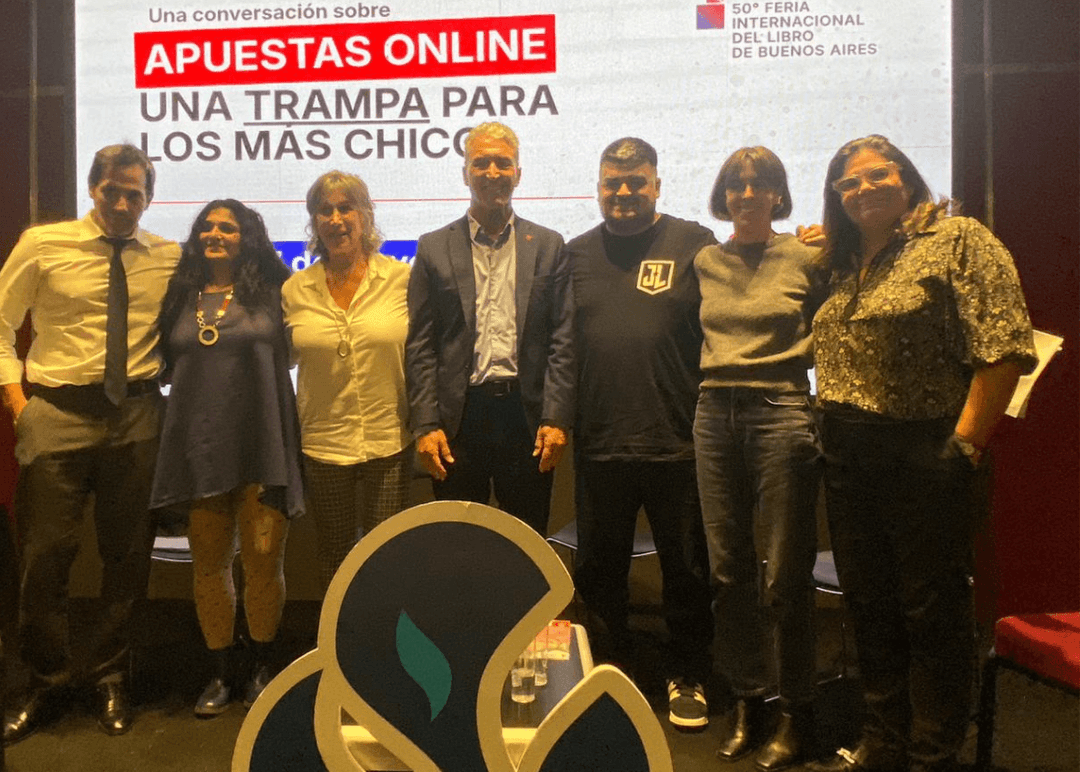 Portada de "La salida es colectiva": El CPA alertó sobre las apuestas online en adolescentes
