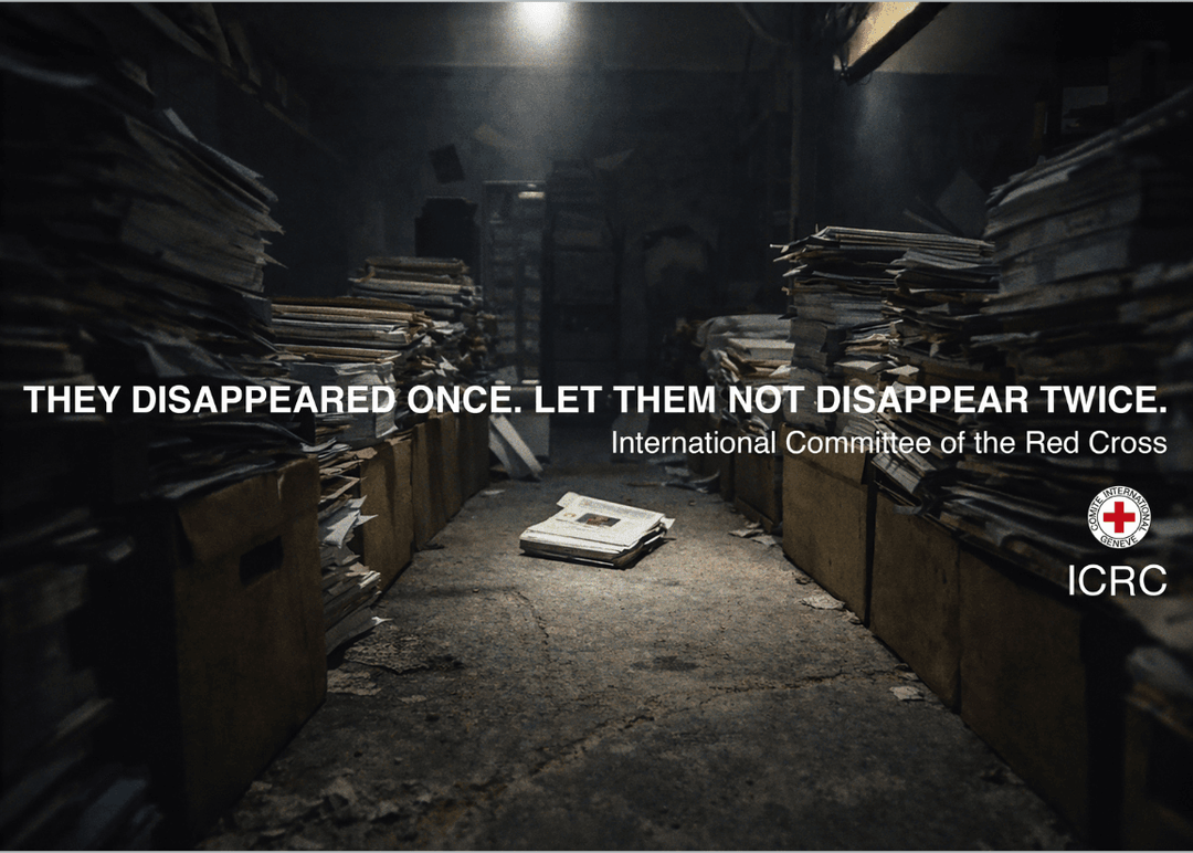 Portada de México: "Desapariciones" nueva campaña de Archer Troy para la Cruz Roja