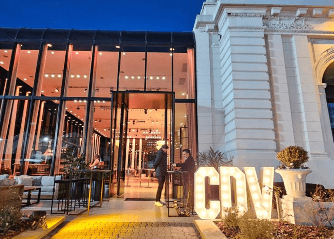 Portada de CDV dijo presente en la Expo Rural con la noche Braford