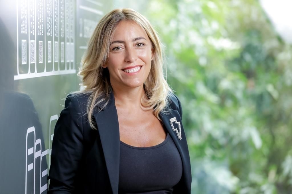 Portada de Gabriela Balestrieri, CMO de Santander, cierra un ciclo de 27 años en la empresa para abrirse a nuevos proyectos