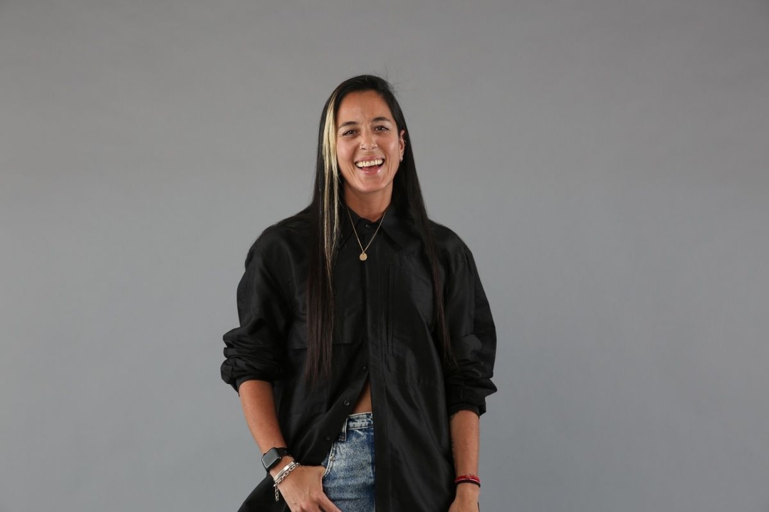 Portada de Del ruido a la relevancia: escuchar y diseñar, las claves en la era de la IA