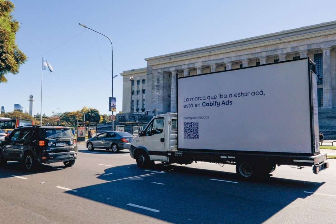 Portada de Cabify Ads apuesta al “silencio visual” en su nueva campaña para el mercado publicitario argentino