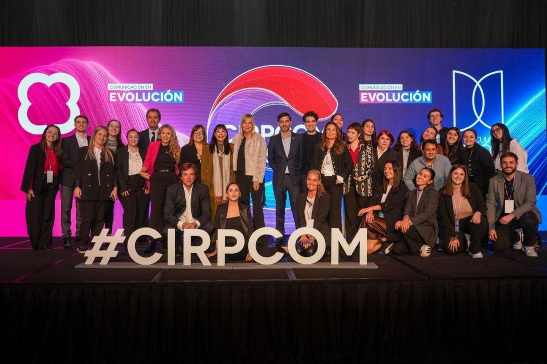Portada de En CIRPCOM 2025 más de 500 profesionales analizaron los desafíos y el futuro del sector
