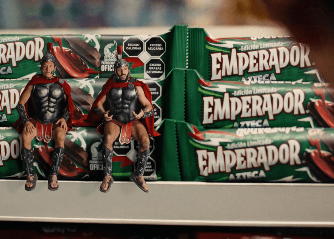 Portada de México: Galletas Emperador y Zurda presentan Emperador Azteca