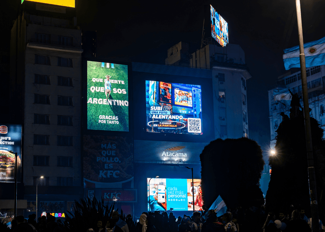Portada de Grupo Vía y Atacama realizaron una experiencia interactiva en el Obelisco