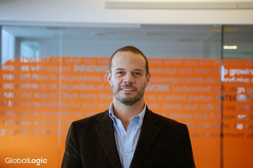 Portada de Cómo la transformación digital está impactando en la industria automotriz