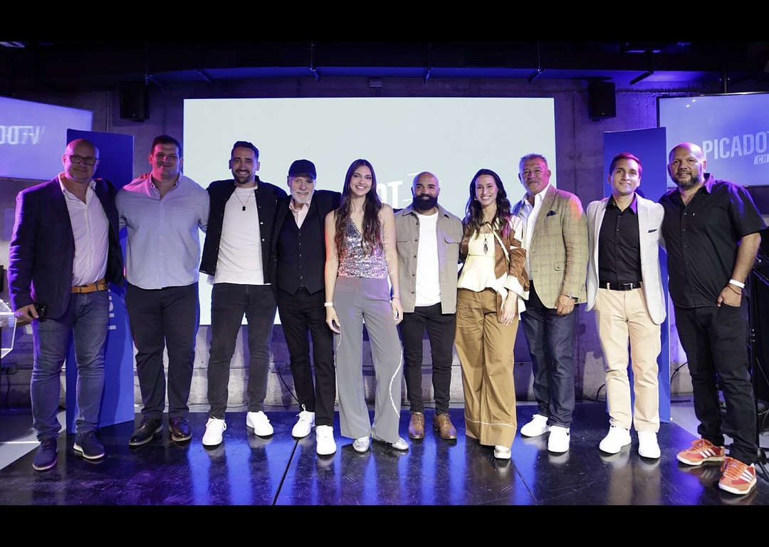 Portada de PICADOTV celebra su llegada a Chile con un evento junto a referentes del deporte local