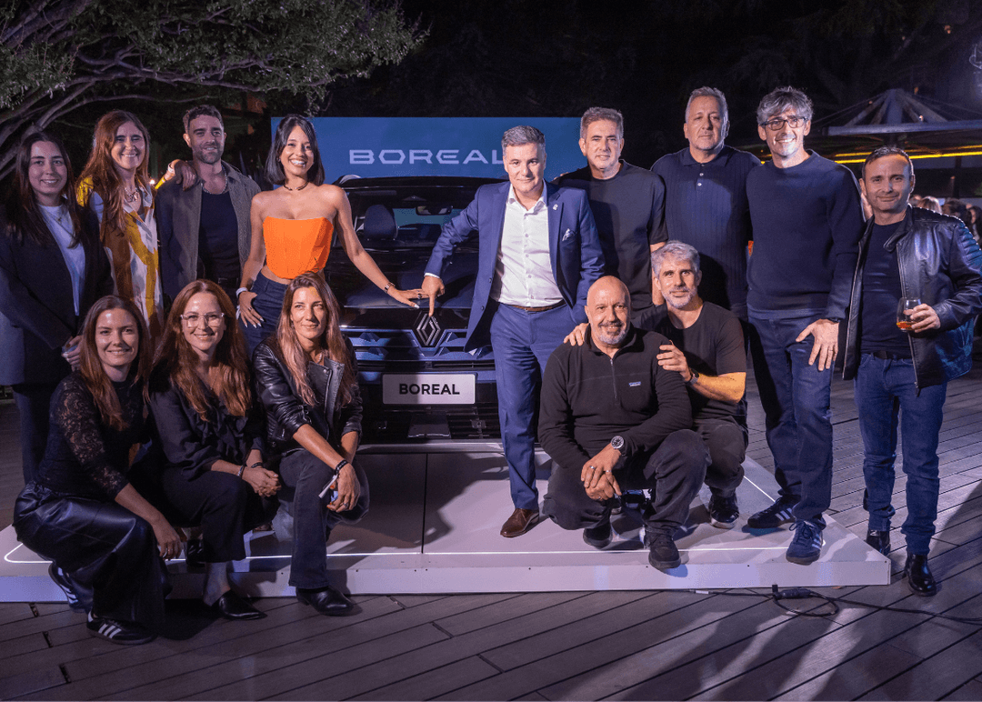 Portada de Urbana Play realizó una cobertura especial del lanzamiento de Renault Boreal en la previa del show de Ricky Martin