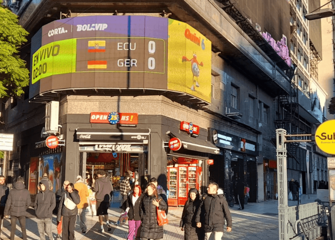 Portada de Wall Street, Bolavip y Corta crearon la comunicación en tiempo real de los marcadores del Mundial