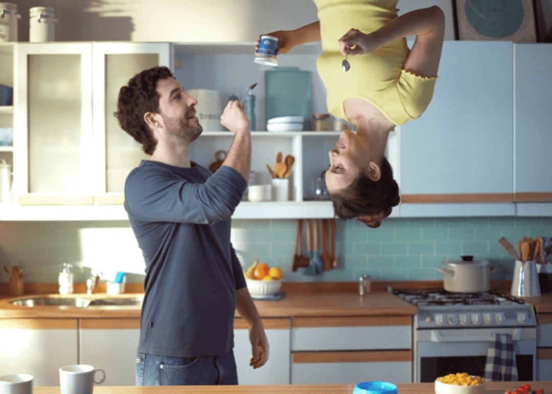 Portada de Estreno: Yogurísimo le da una vuelta al yogur en su nueva campaña creada por Don by Havas