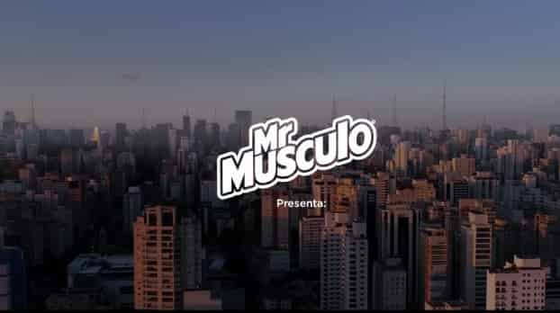 Portada de Campaña de Mr. Músculo rechaza la idea de que los hombres solo deberían “ayudar” en casa