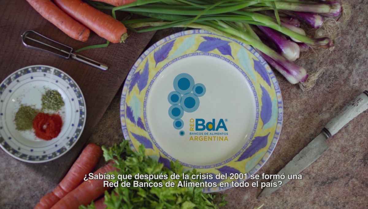 Portada de "Red que trabaja", campaña de Bancos de Alimentos realizada por PonchoSauer 