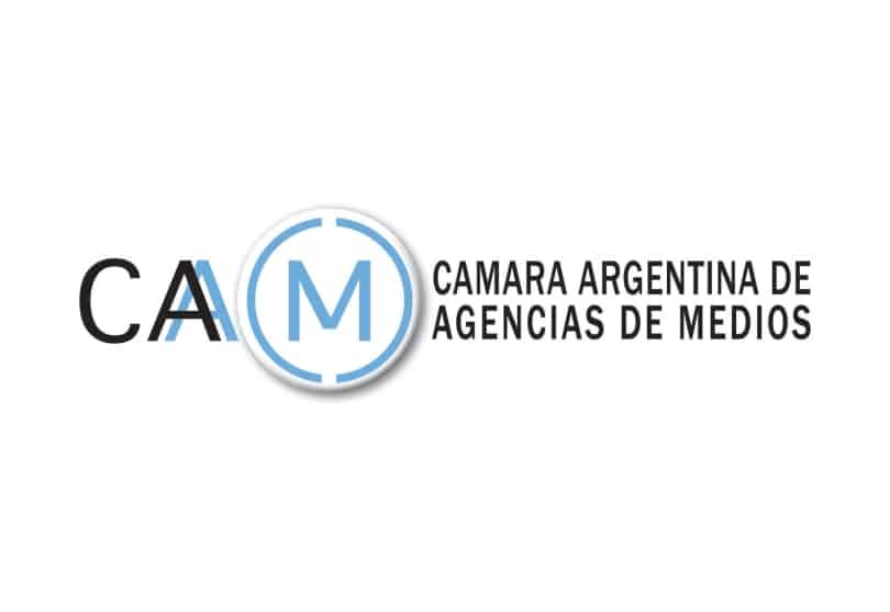 Portada de CAAM firmó acuerdos con UADE y CAECE