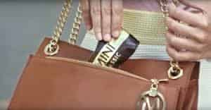 Portada de LOLA MullenLowe lanza una campaña creativa integrando la innovación para Magnum Mini