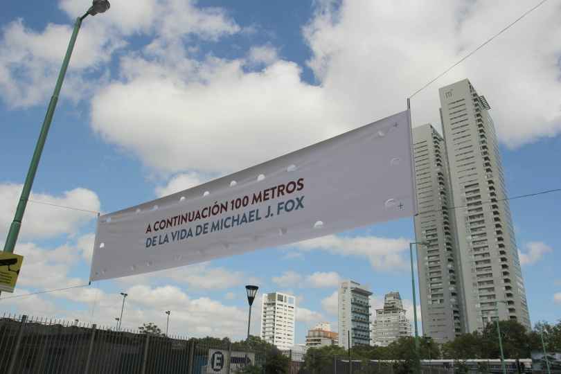 Portada de Grey Buenos Aires creó una acción para “sentirse en la piel” de  Michael J. Fox.