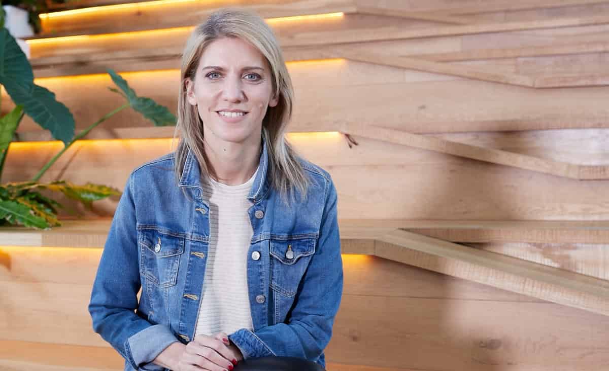 Portada de Valeria Bazzi: La potencia de 100 millones de usuarios
