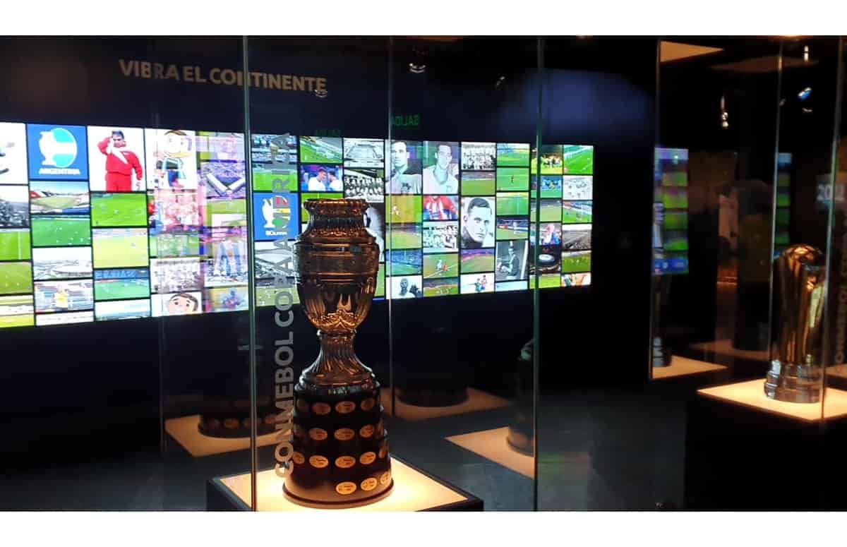 Portada de Mude y Genosha presentaron sus experiencias interactivas diseñadas para el renovado Museo CONMEBOL