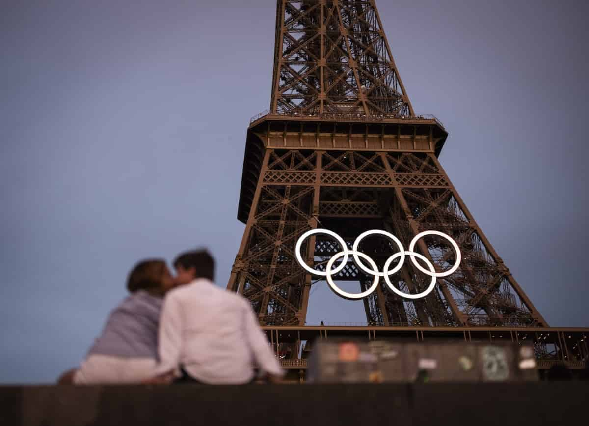 Portada de Así trabajan los mejores fotógrafos del mundo para inmortalizar París 2024