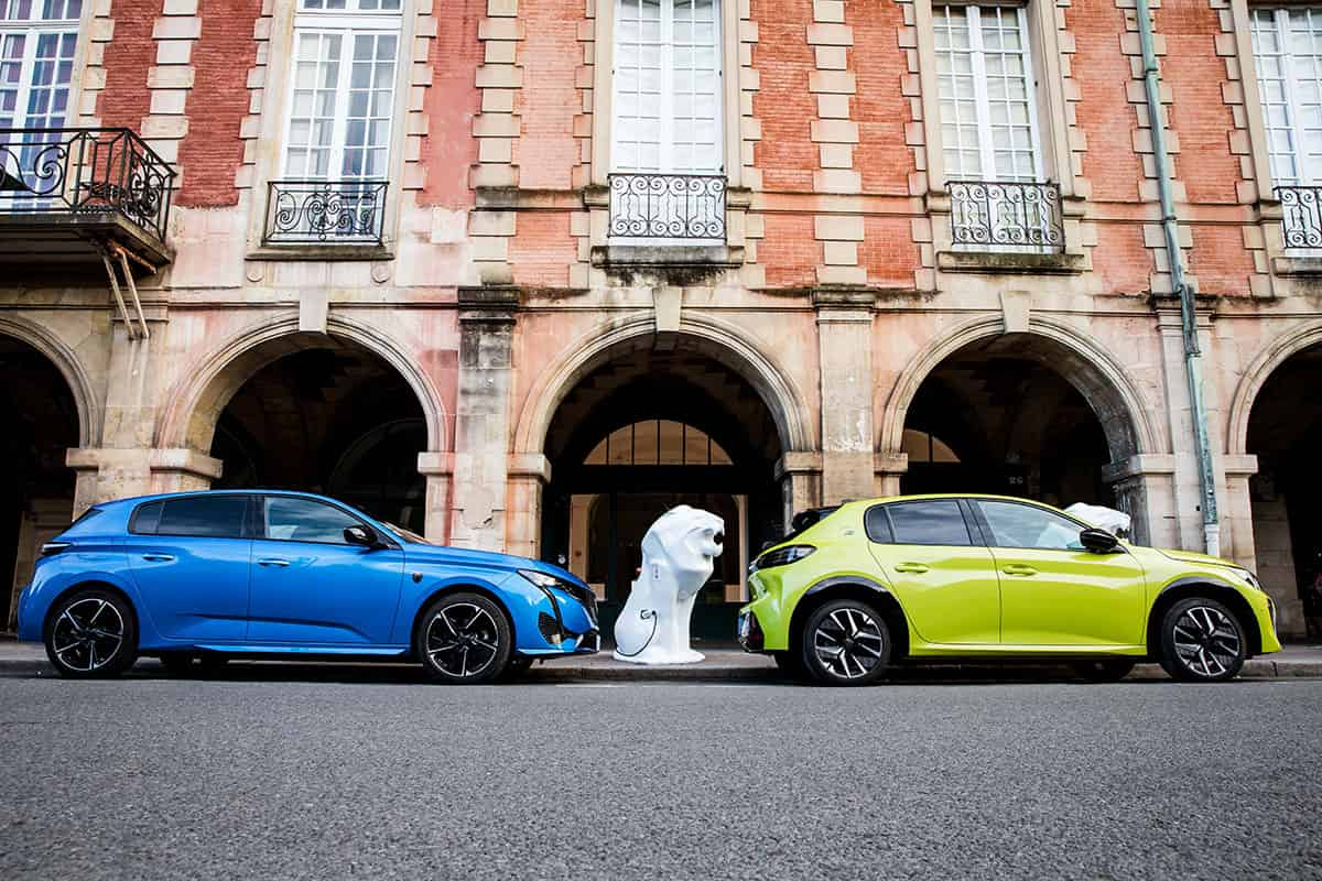 Portada de Peugeot lanzó la campaña “Powered by Lions”