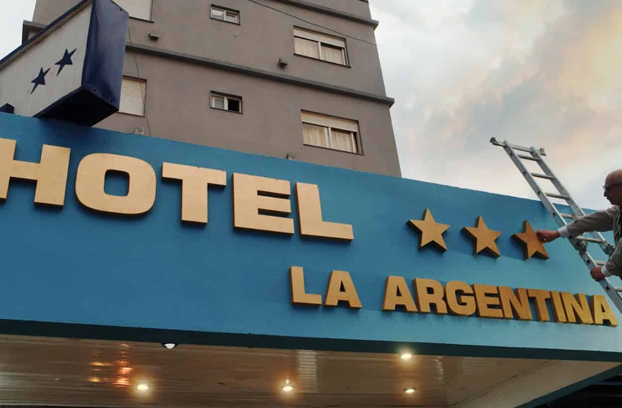 Portada de Mercado McCann ganó 8 Premios Clio con Hotel la Argentina