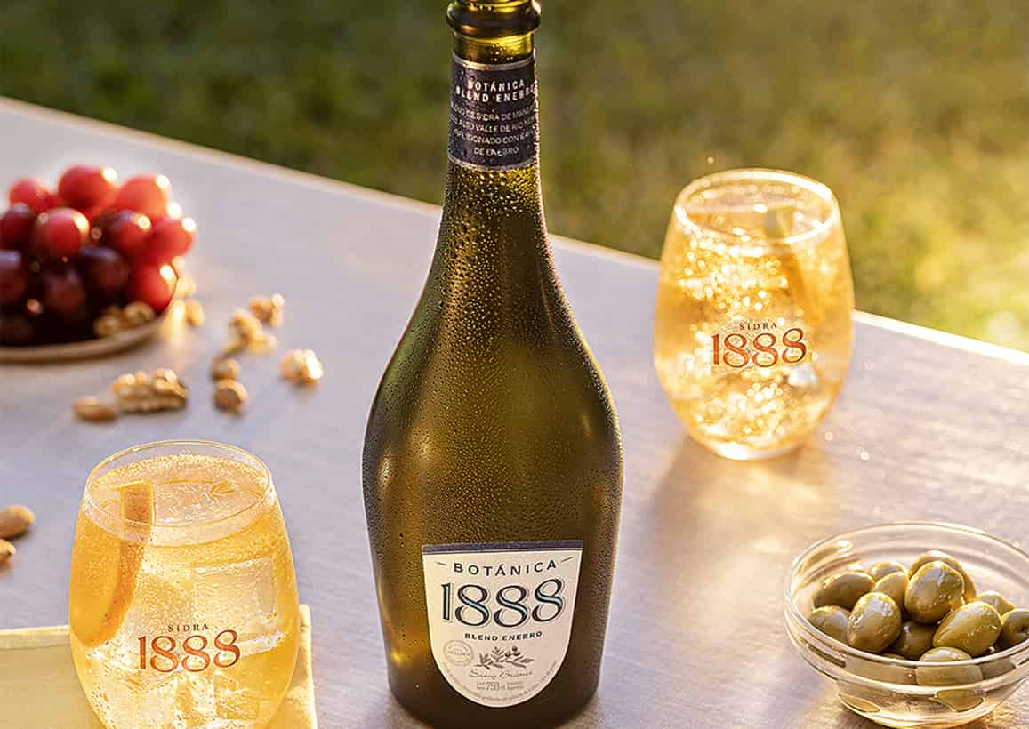 Portada de Sidra 1888 presenta su nuevo comercial realizado junto a The Cyranos 