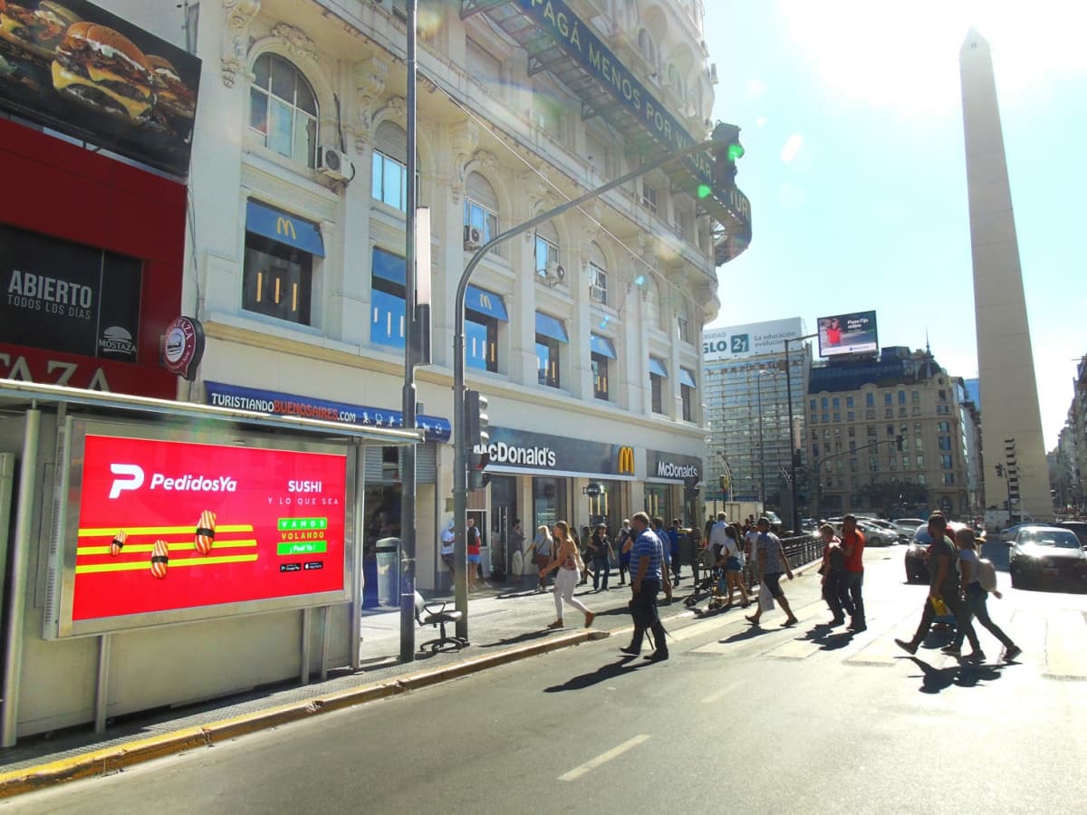 Portada de Publicidad Sarmiento presenta su circuito de Kioscos Digitales Max 