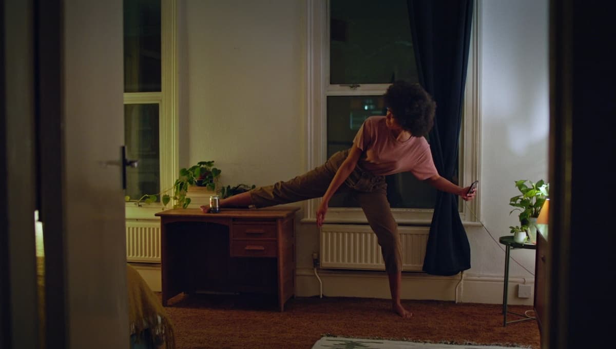 Portada de “Connecti-Off”, lo nuevo de Heineken