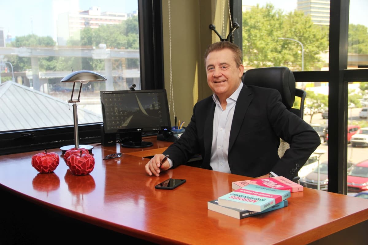 Portada de Entrevista a Ernesto Sandler, Fundador de WExWE