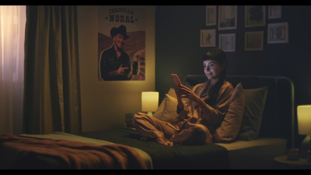 Portada de Estreno: "Sígueme" la nueva campaña de Mega móvil creada por JUNA