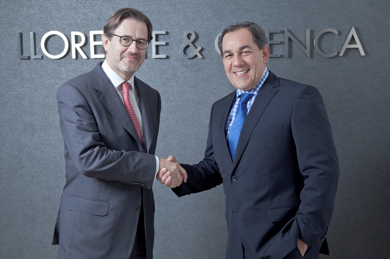 Portada de Llorente & Cuenca adquiere S/A Comunicação en Brasil