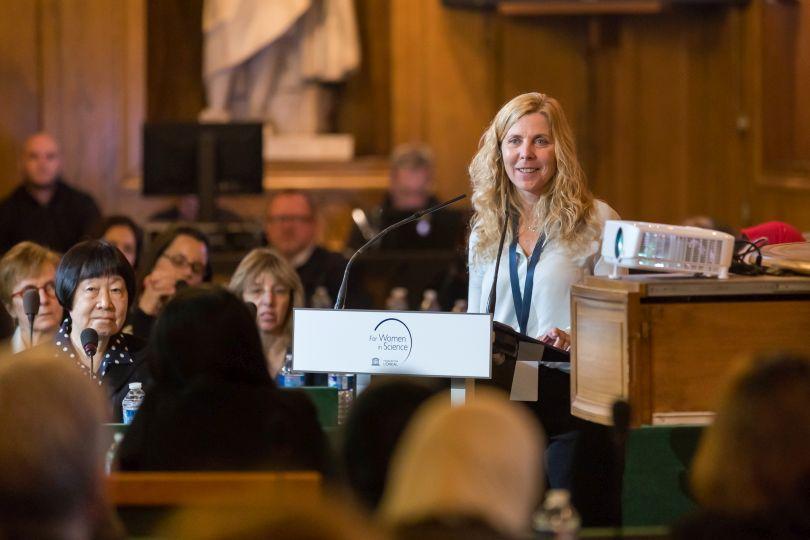 Portada de El Programa L'Oreal UNESCO premia a la científica argentina Amy Austin