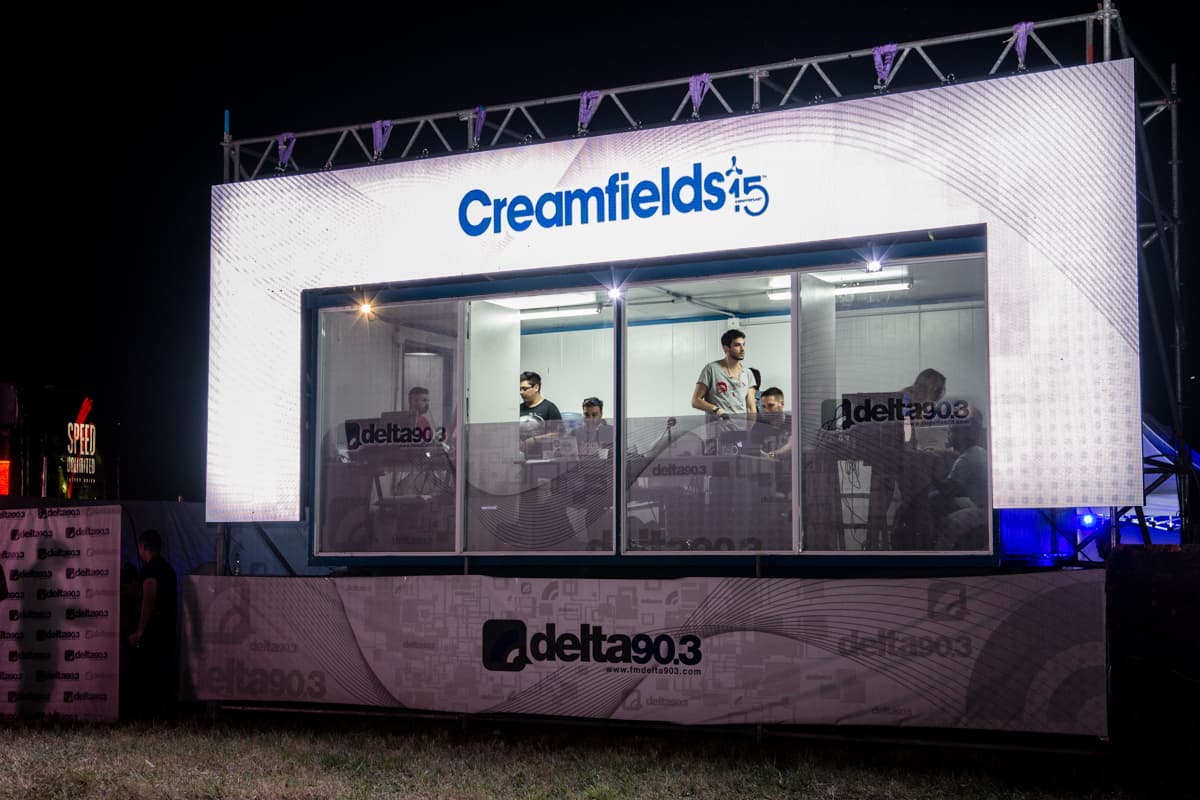 Portada de Delta 90.3 transmitió los 15 de años de Creamfields 
