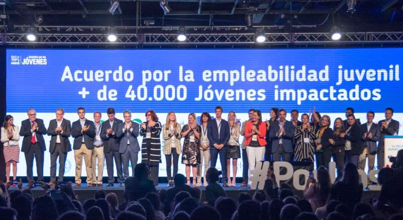 Portada de Nestlé y 29 empresas se unen para ayudar a jóvenes del Mercosur a iniciarse en el mundo laboral