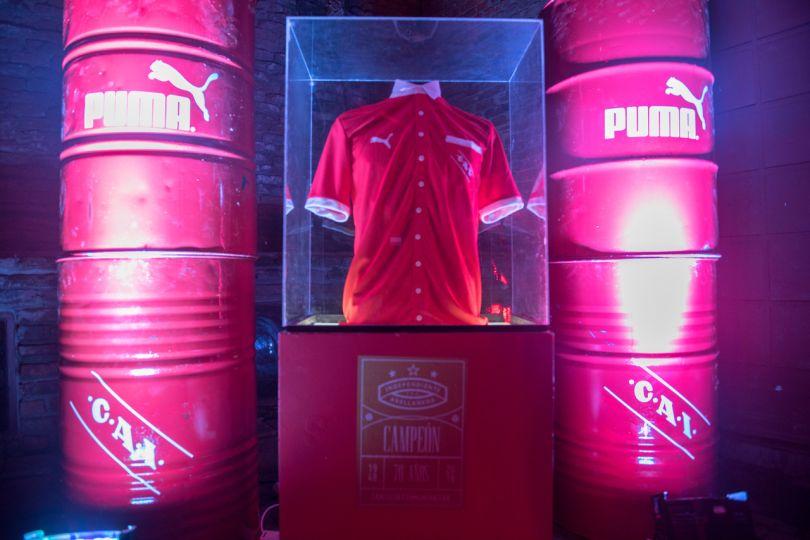 Portada de La Base Marketing Arts organizó el lanzamiento de la nueva camiseta de Independiente para Puma Argentina