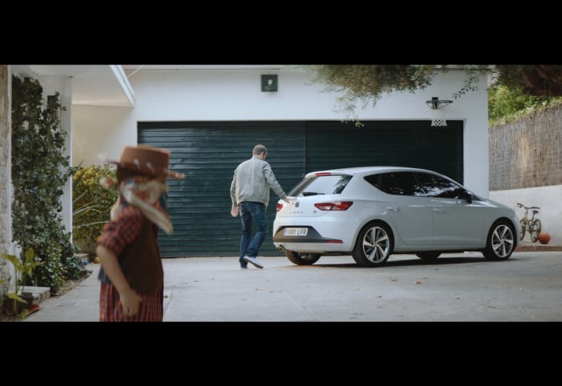 Portada de “Imaginary Friend”, nuevo spot de LOLA MullenLowe Barcelona para Seat Leon