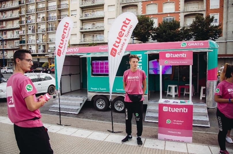 Portada de One 103.7 y Tuenti juntos en el Holi Festival of Colours Argentina