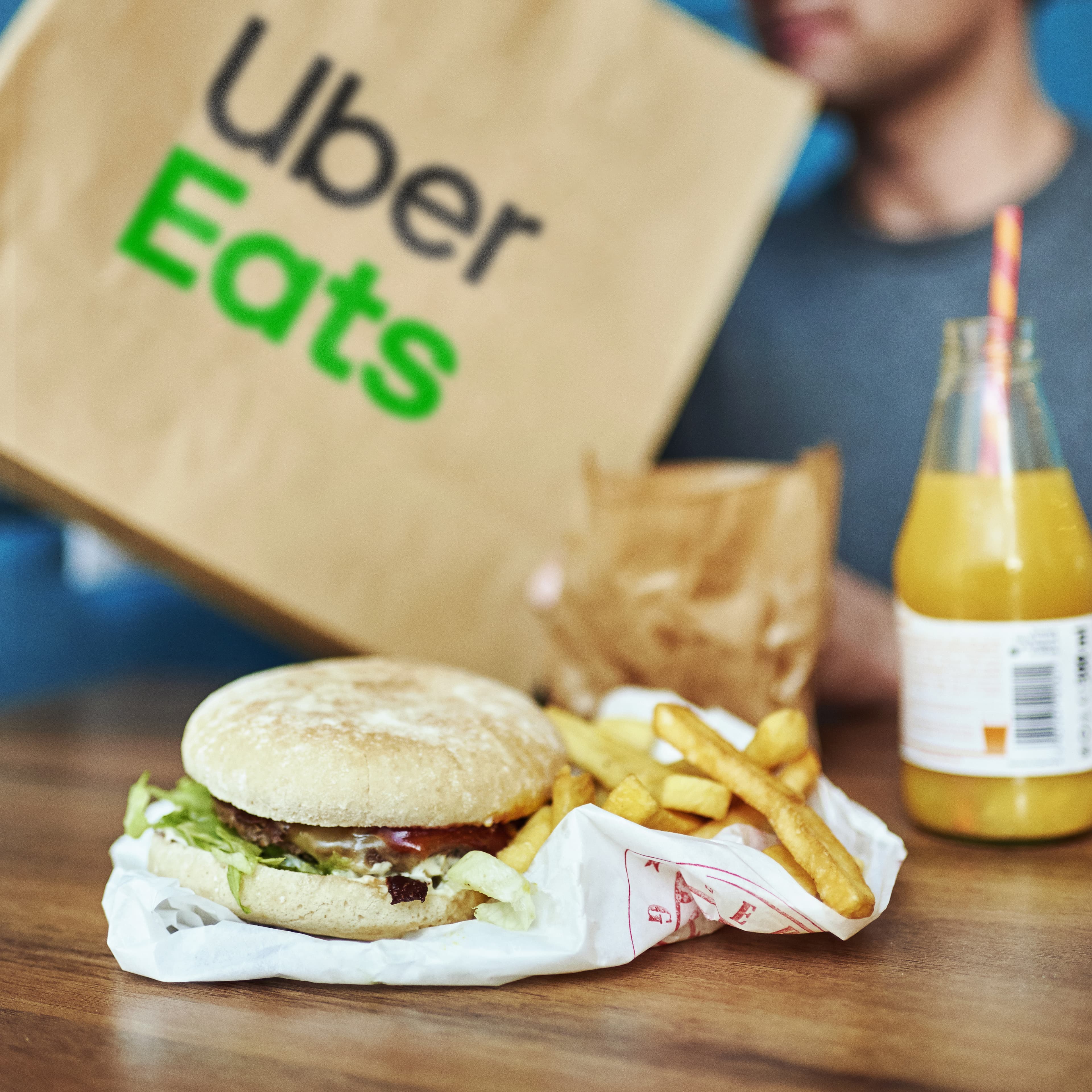uber-eats--1.jpg,uber-eats--3.jpg,uber-eats--2.jpg