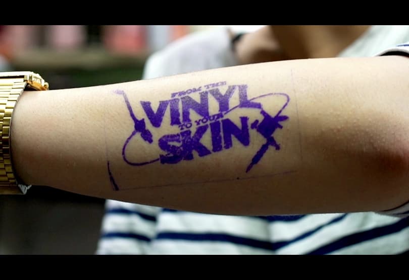 Portada de “Vinyl to Skin”, de DDB México para Filter Magazine