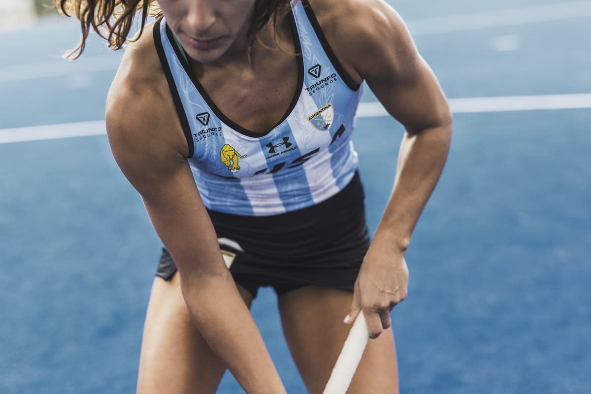 Portada de De Under Armour para Las Leonas, hecho en Niña