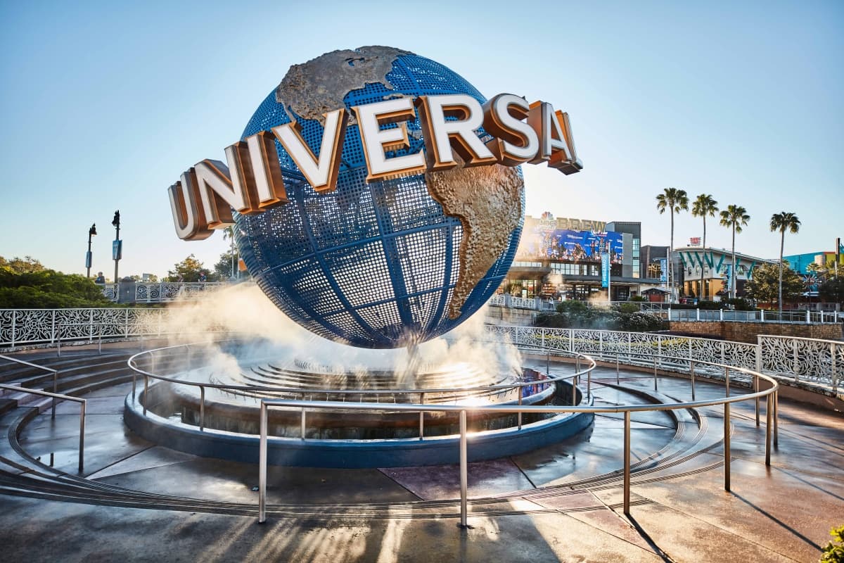 Portada de UM Latinoamérica y FCB Brasil serán la agencia de medios de Universal Destinations & Experiences en Latinoamérica