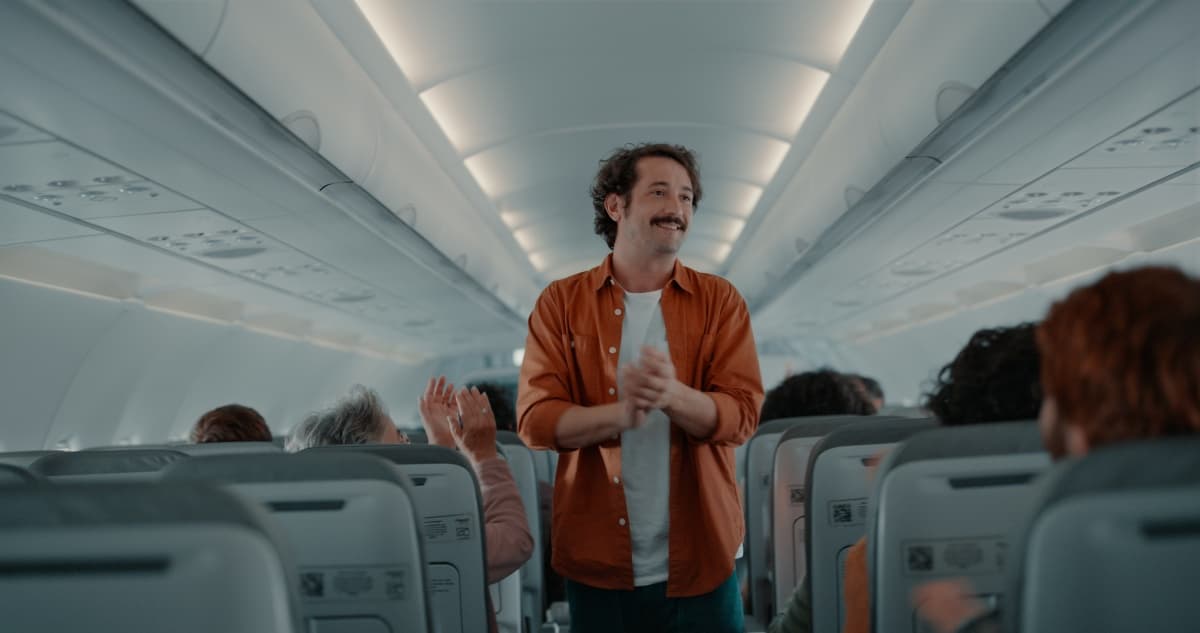 Portada de JetSMART presenta su campaña regional creada por Vendaval